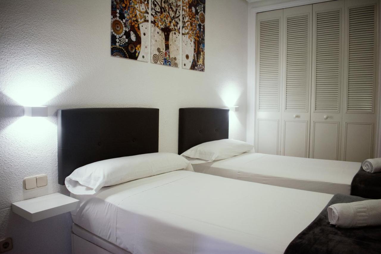 Hostal Artico Мадрид Экстерьер фото