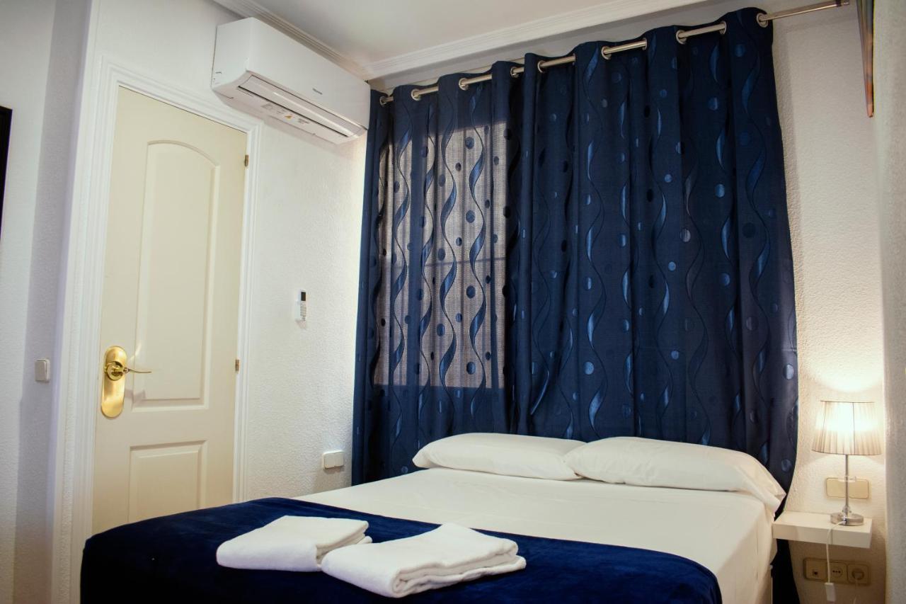 Hostal Artico Мадрид Экстерьер фото